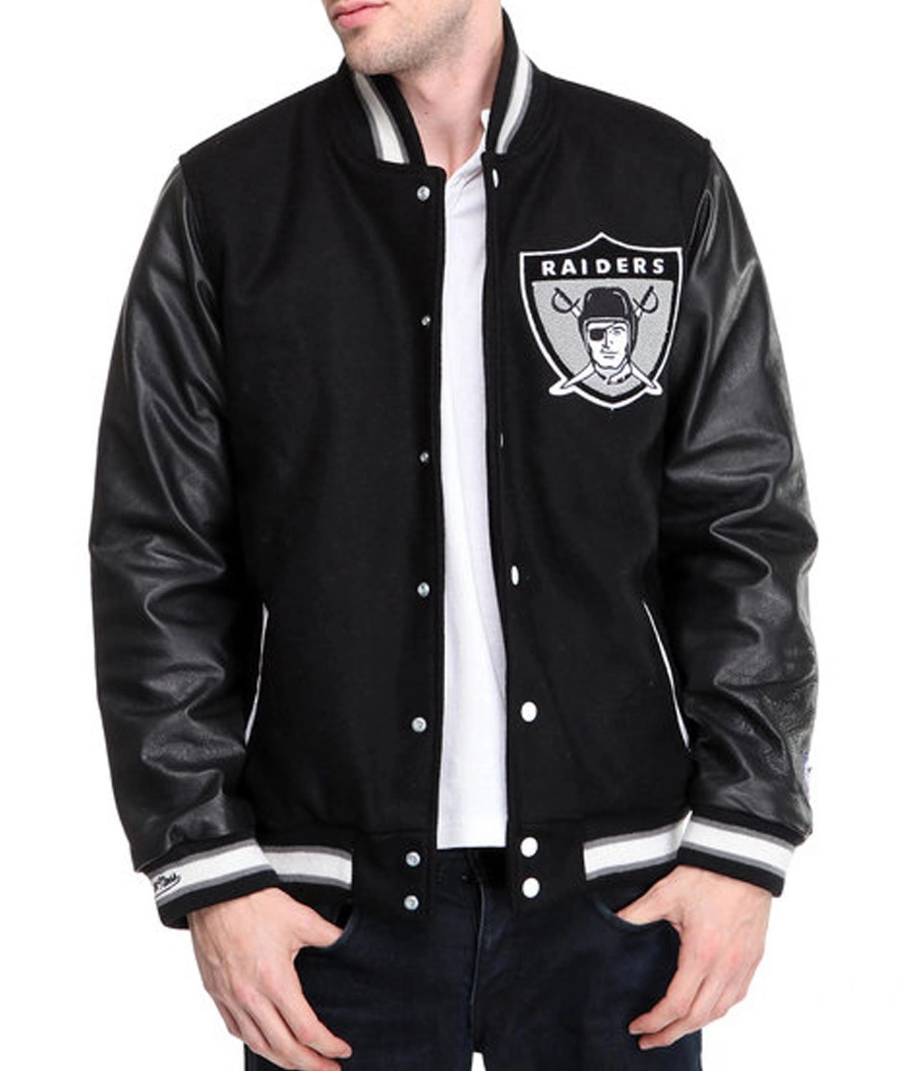 Product Detail  LAS VEGAS RAIDERS WOMENS VARSITY JACKET - Black - L